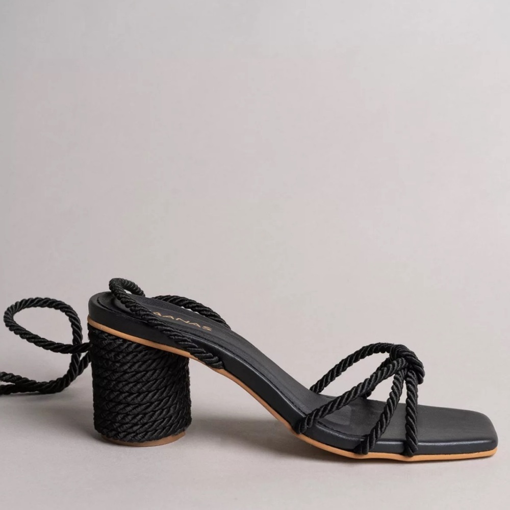 Anthropologie Kaanas Frida Knotted Heels Size 8